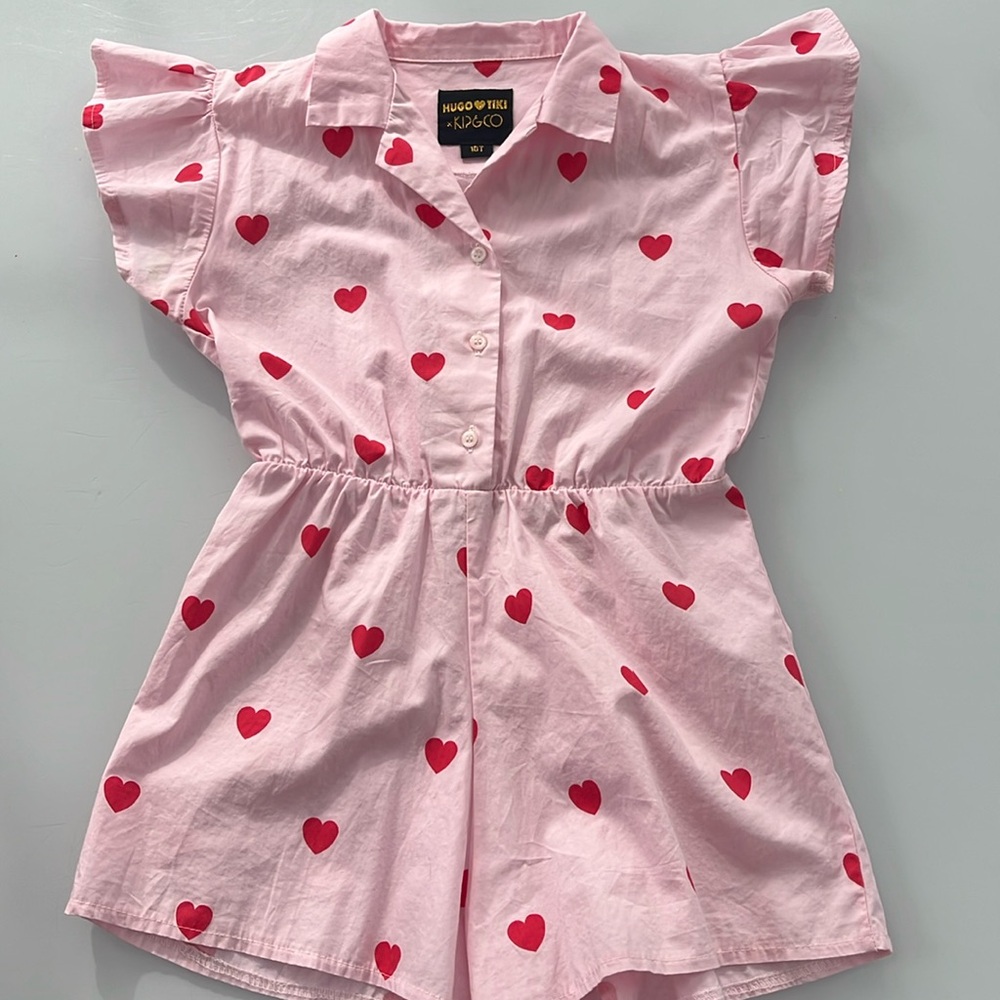 Hugo ❤️ Tiki heart romper